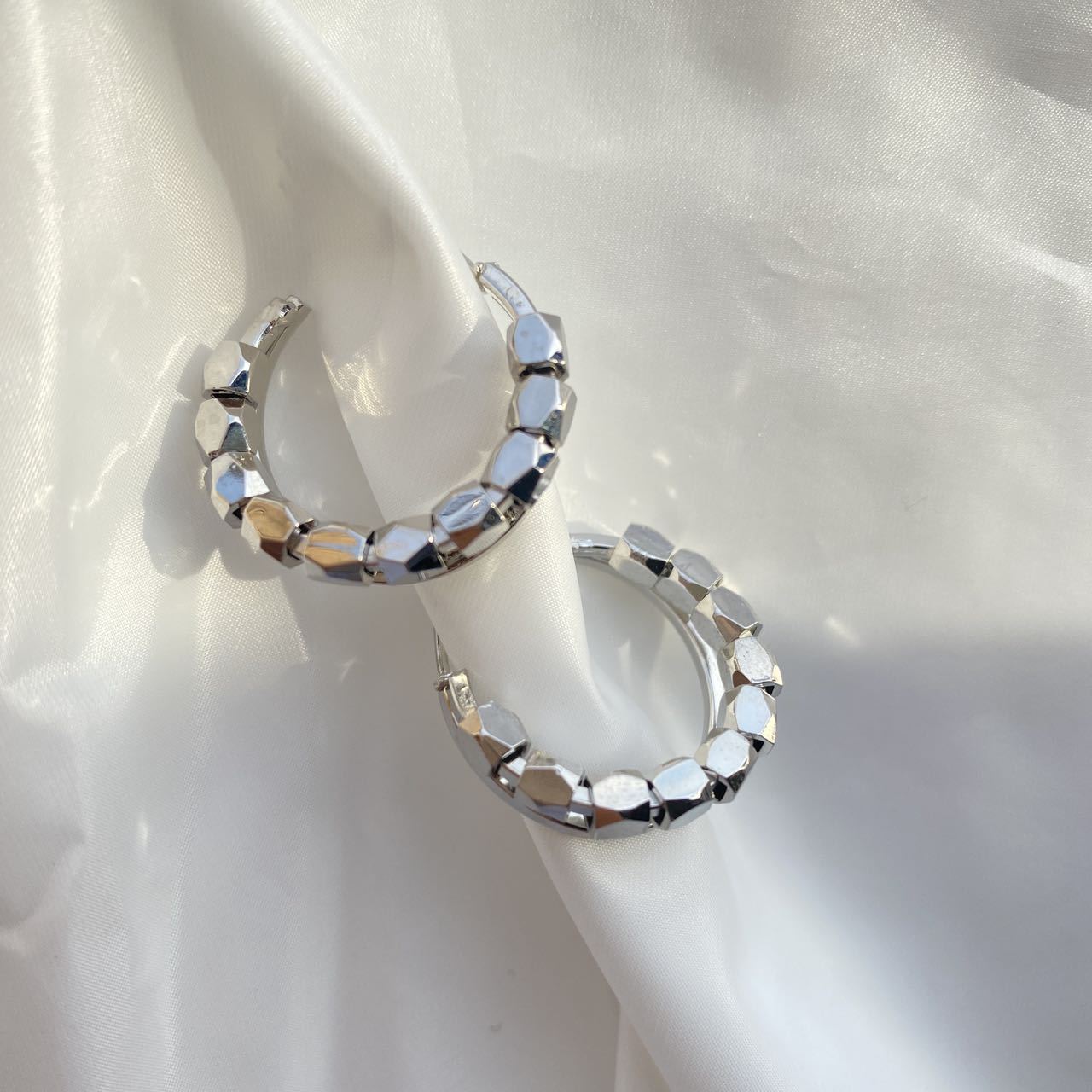 Women's Metal Simplicity Geometric Cold Style High-grade Light Luxury Earrings