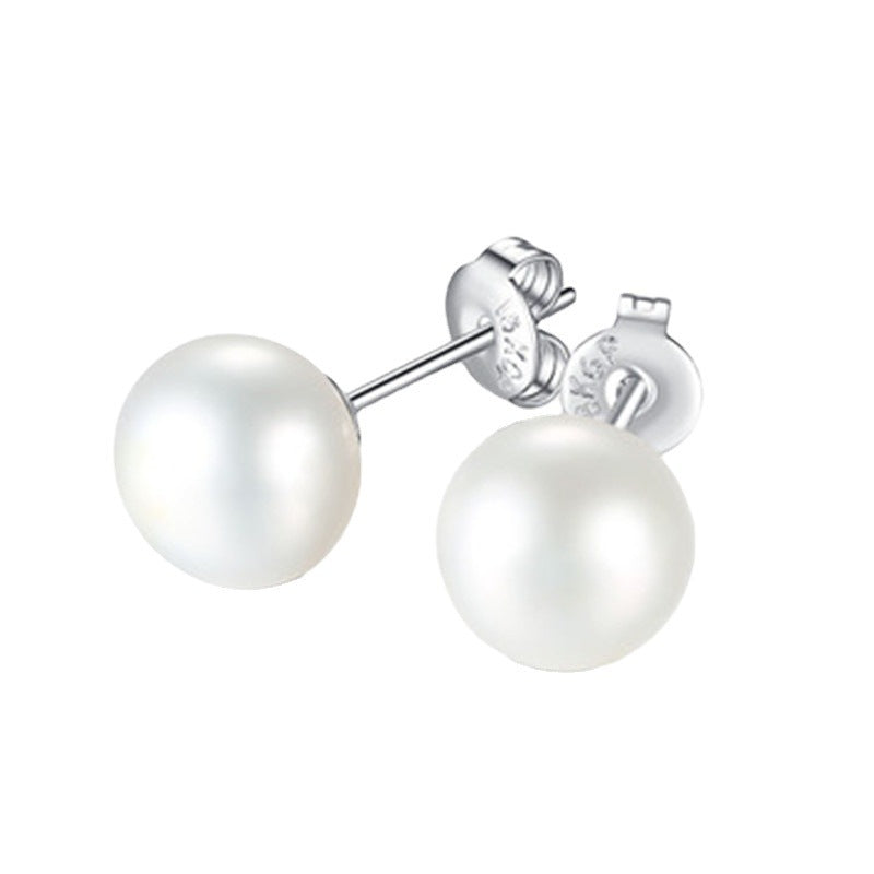 Women's Simple Pearl Korean Shell Pearls Fashion Stud Earrings