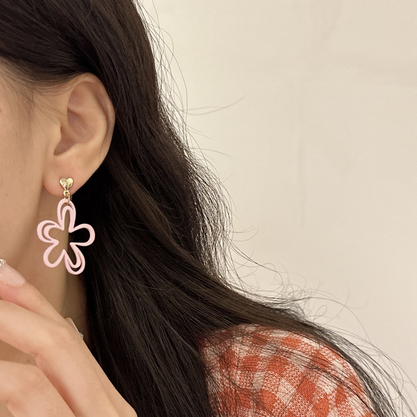 Women's Pink Flower Niche Design French For Ear Earrings