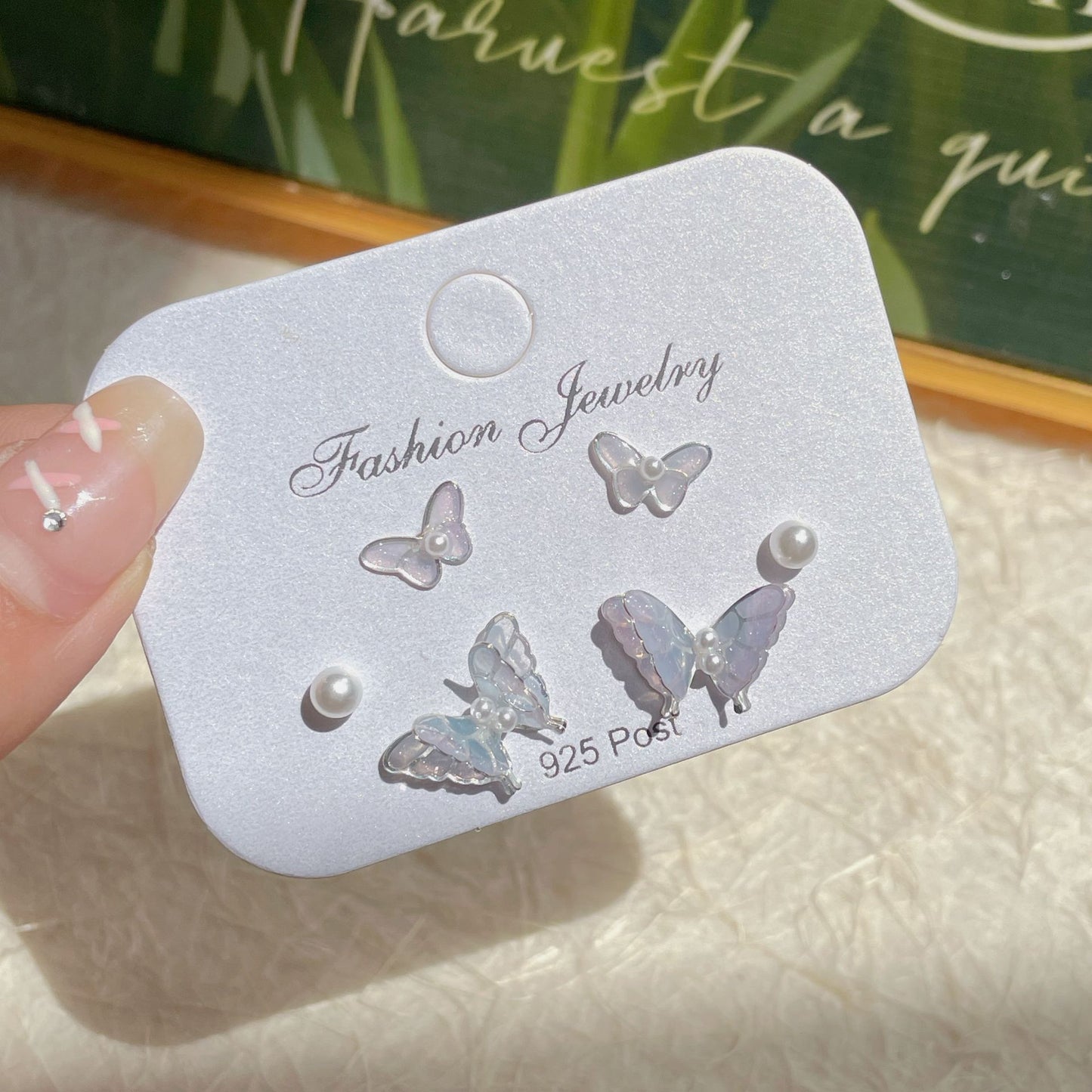 Women's Butterfly Sier Fresh Sweet Exquisite Refined Earrings