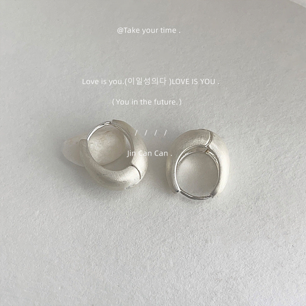 Women's Style Retro Minimalist Oval Clip Temperament Ear Buckle