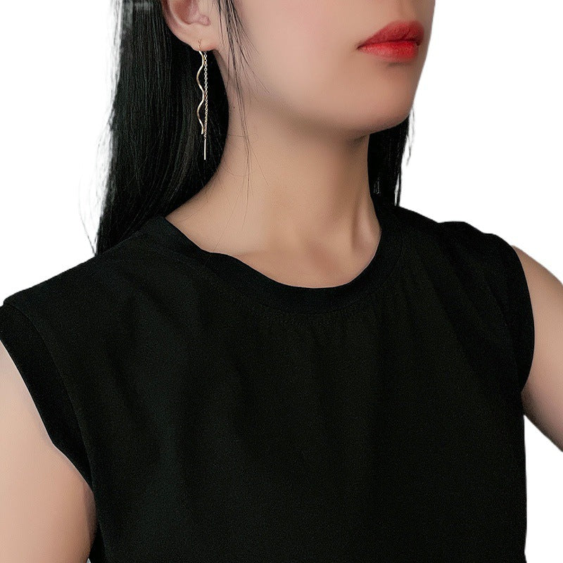 Women's Lin Wave Design Simple Choker Face Slimming Long Ear Line