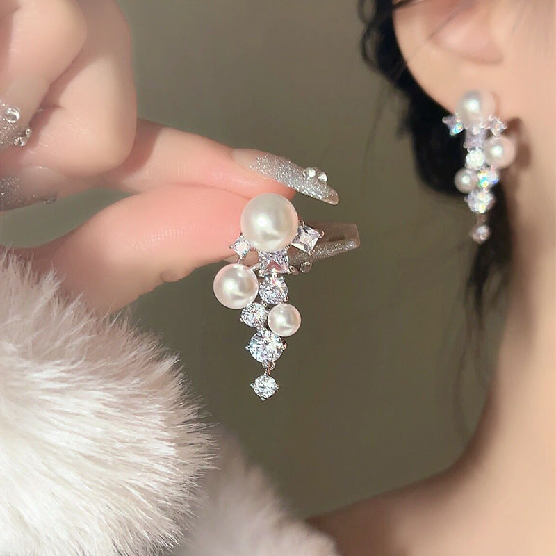 Light Luxury Minority Bow Pearl Graceful Long Earrings