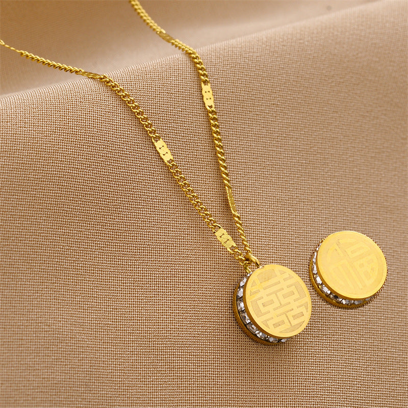 Women's Titanium Steel Ornament Simple Fashion Personality Necklaces