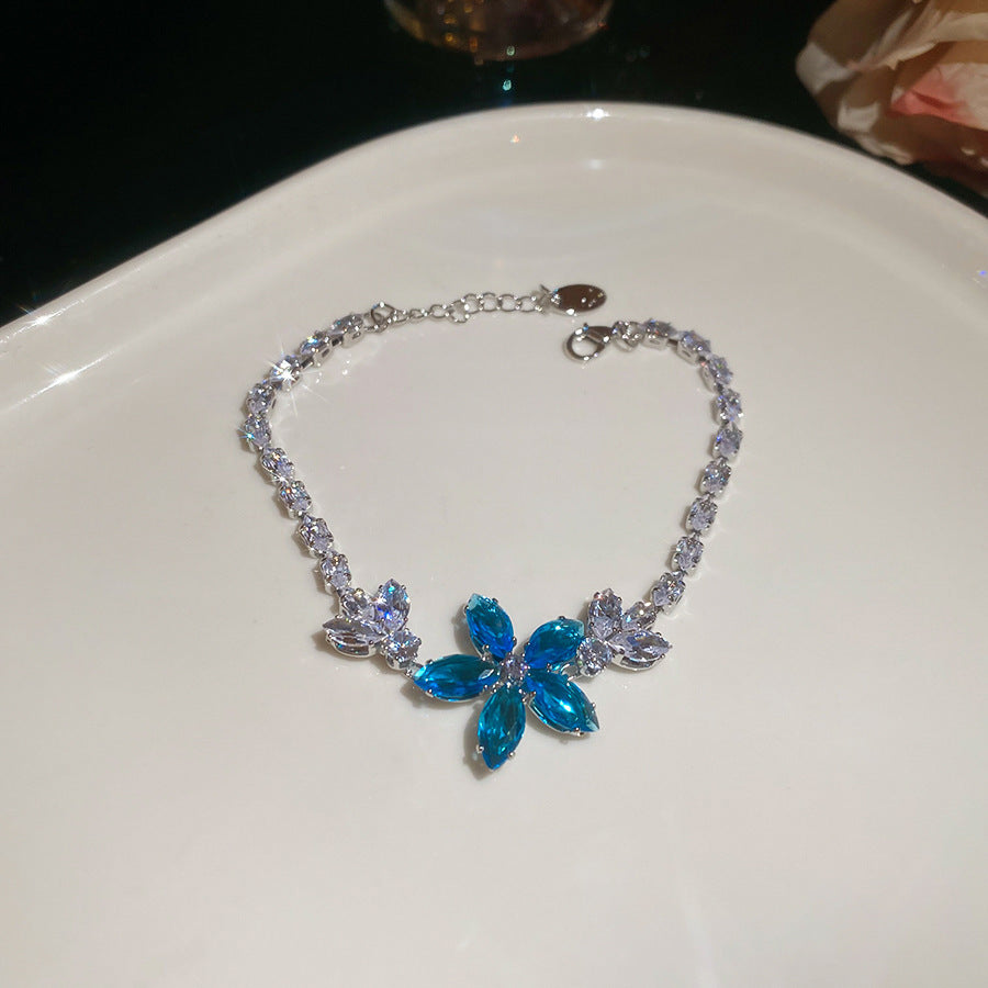 Style Zircon Irregular Flower Light Luxury High-grade Clavicle Chain Fashion Necklaces