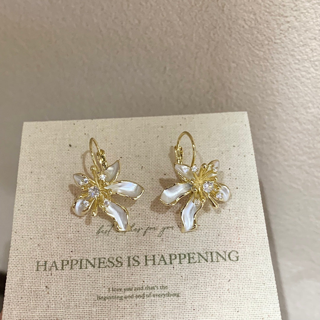 Women's Gentle Drip Glazed Flower Zircon Fashion Temperamental Minority Design Sense Ear Buckle