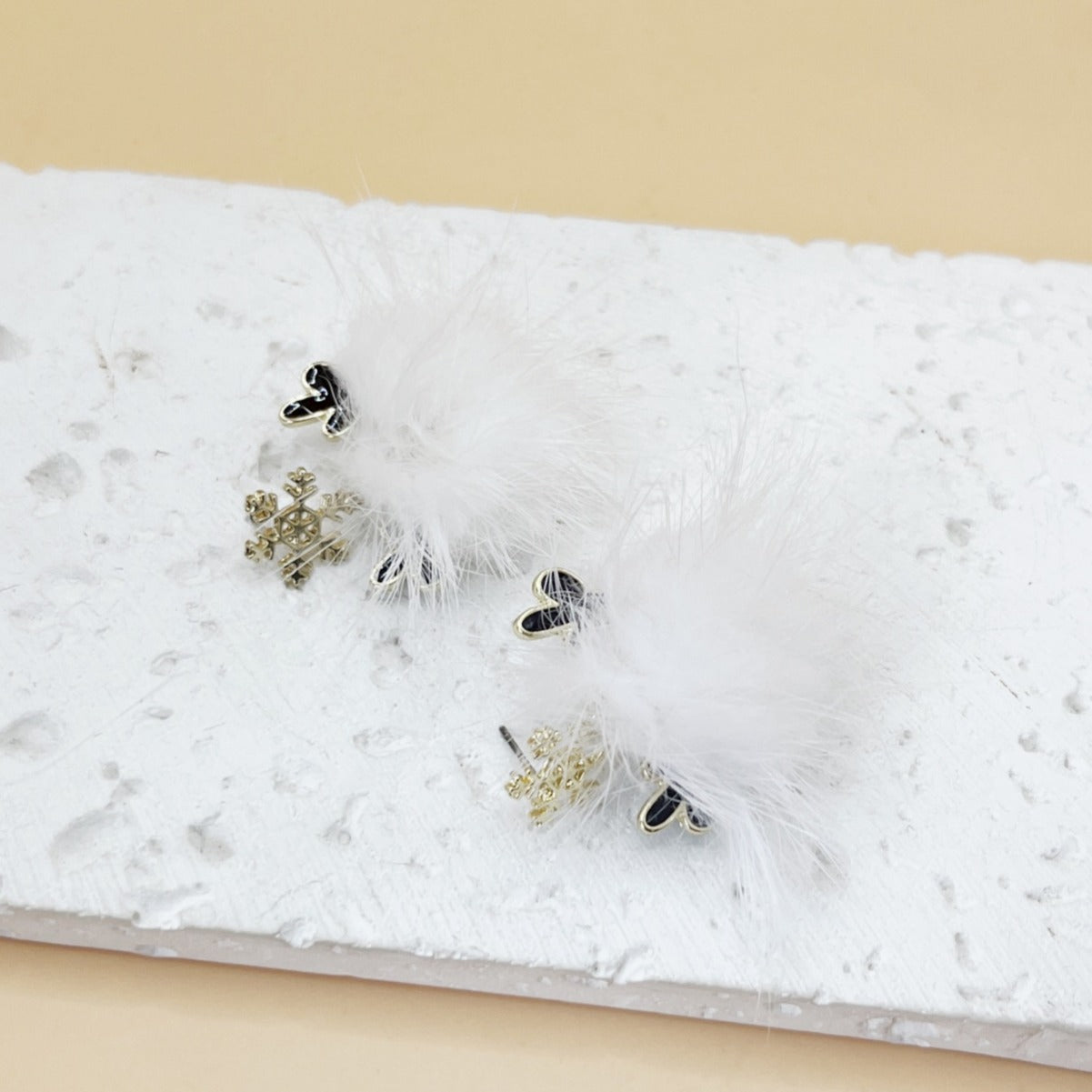 Women's Tree High-grade Tassel Wool Ball Festival Earrings