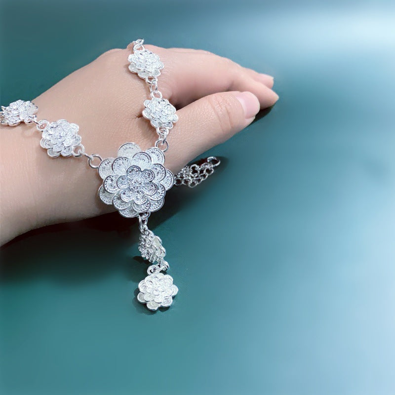 Camellia Sweater Chain Miao Yi Scenic Necklaces