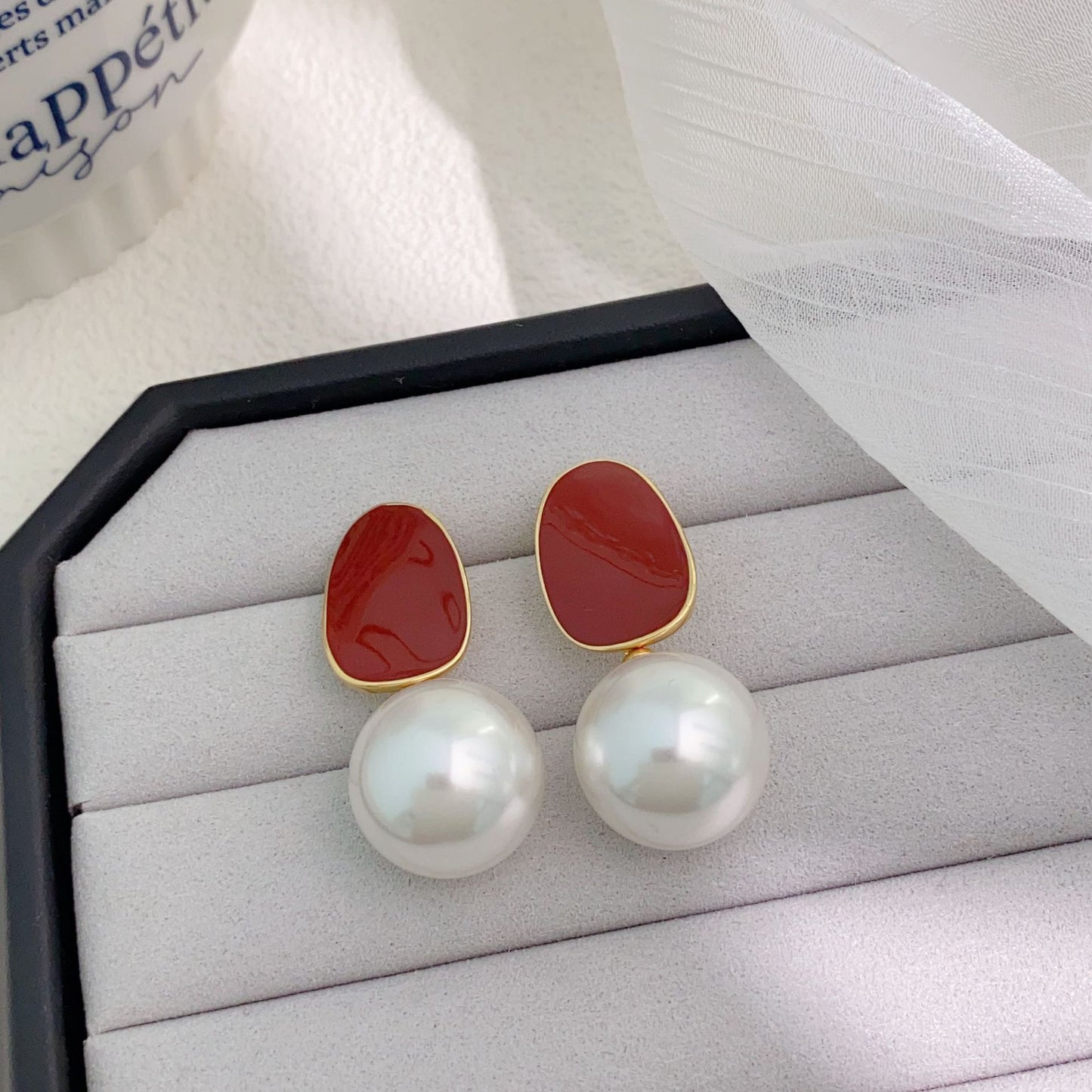 Women's French Retro Red Enamel Drip Glazed Earrings