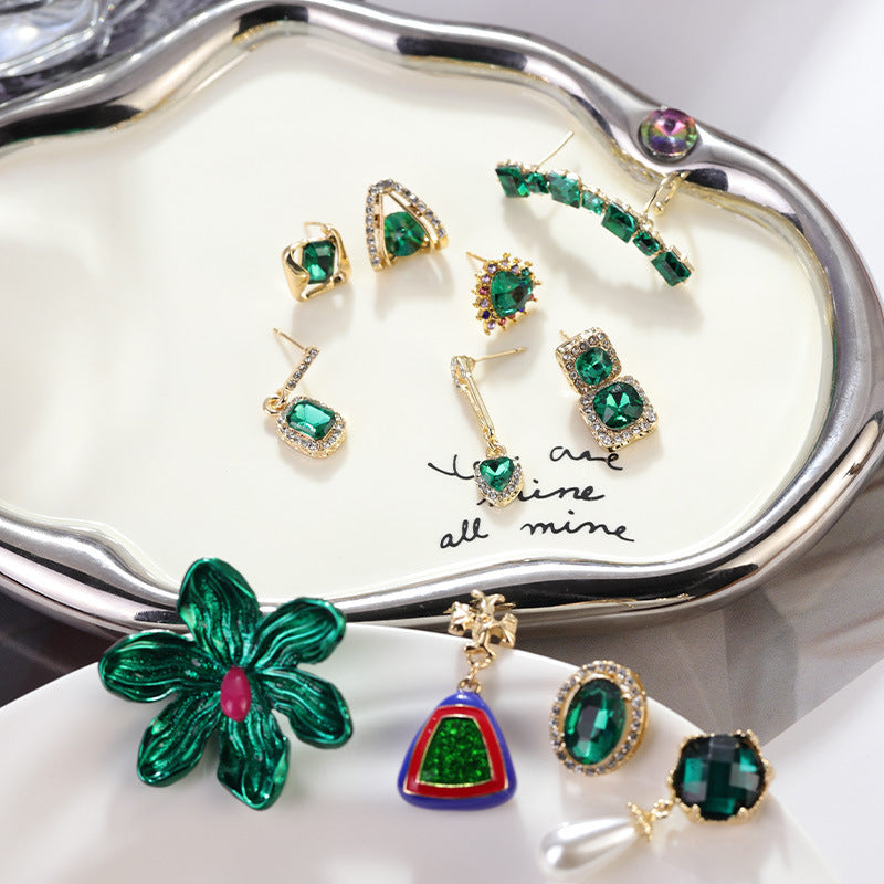Women's Sier Needle Simple Personality Green Diamond Flower Love Heart Earrings