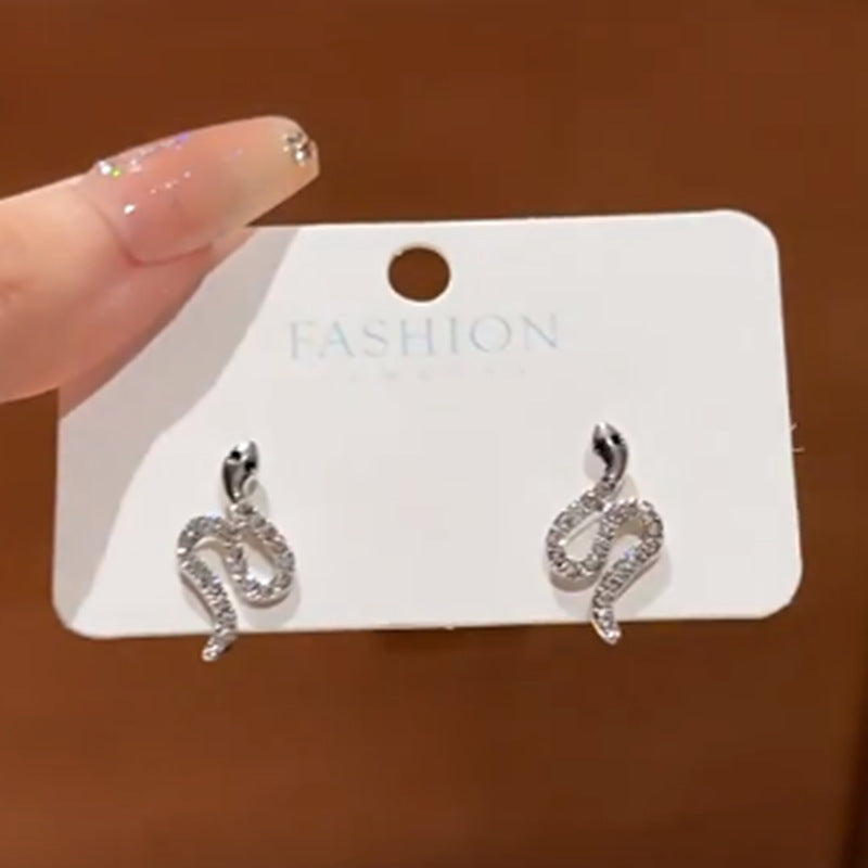Personality Rhinestone Simulated Snakes Screw Female Street Rings