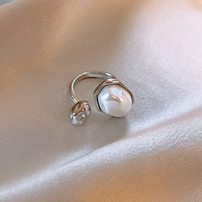 Women's Open-end Pearl Design Index Finger Fashion Ring