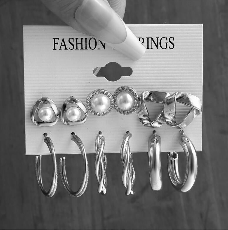 Retro Diamonds Pearl Butterfly Enamel Suit Fashionable Earrings