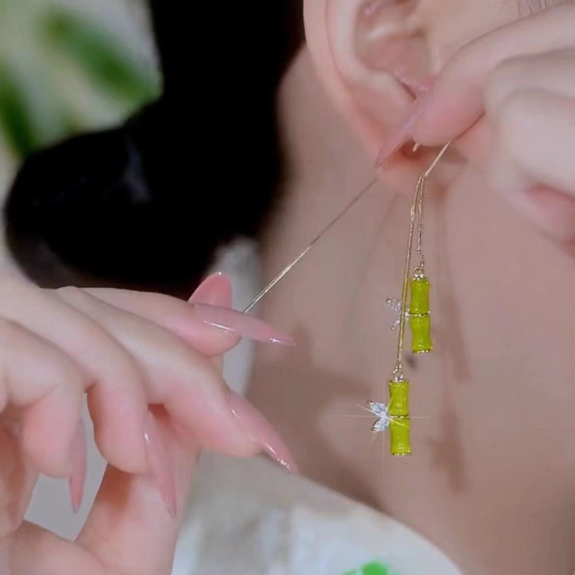 Women's Green Bamboo Joint Design Sense Light Luxury Ear Line