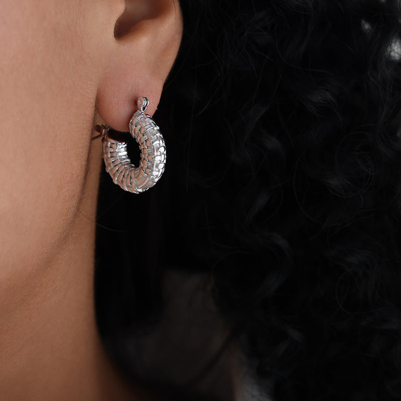Retro Style Artistic Graceful Geometric Texture Woven Hollowed Design Fashionable Earrings