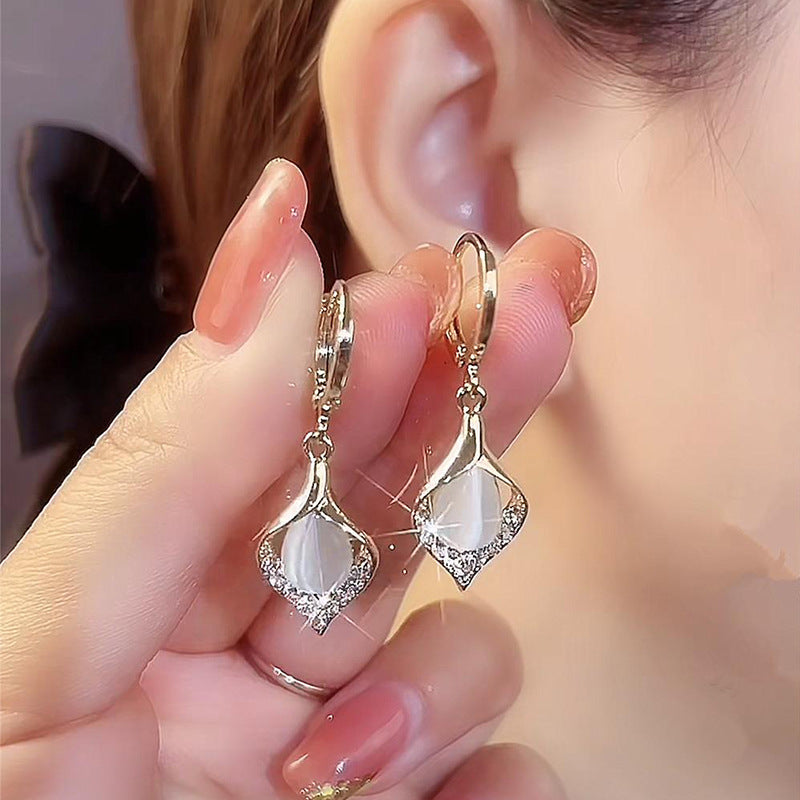 High Sense Graceful Fashionable Ear Hook Earrings