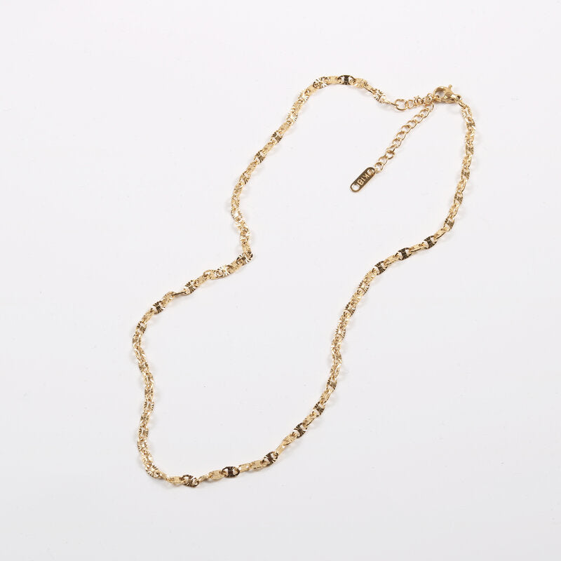 Lace Pattern Titanium Steel Gold Plating Necklaces