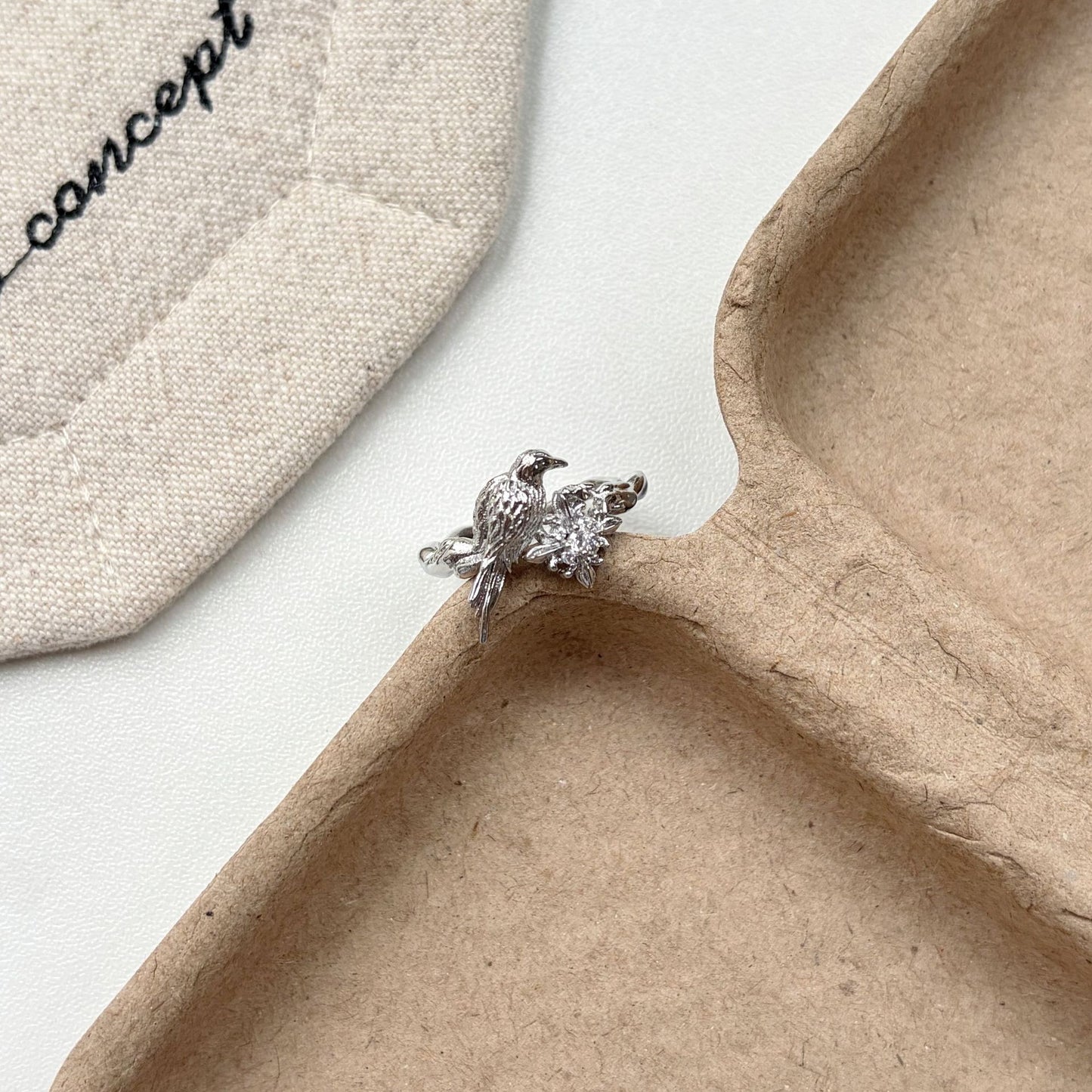 Crow Female Versatile Advanced Irregular Light Luxury Minority Opening Ring