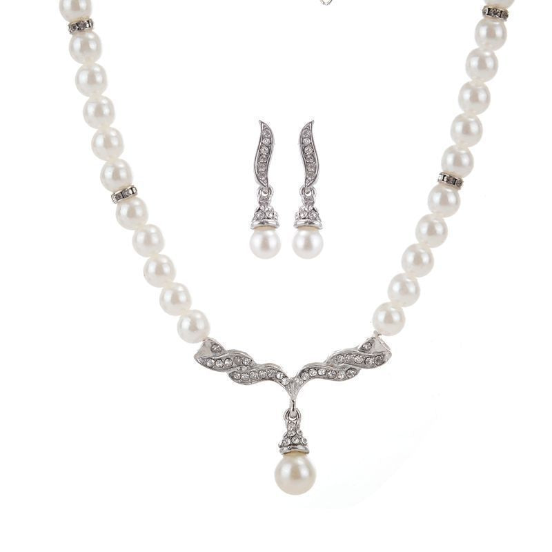 Korean Style Fashionable Elegant Angel Wings Necklaces