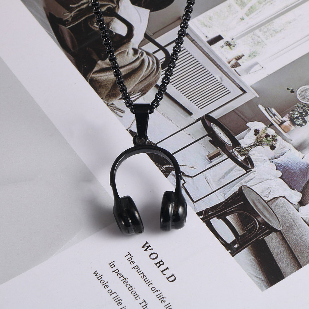 Men's Ornament Fashion Simple Music Headset Titanium Pendants