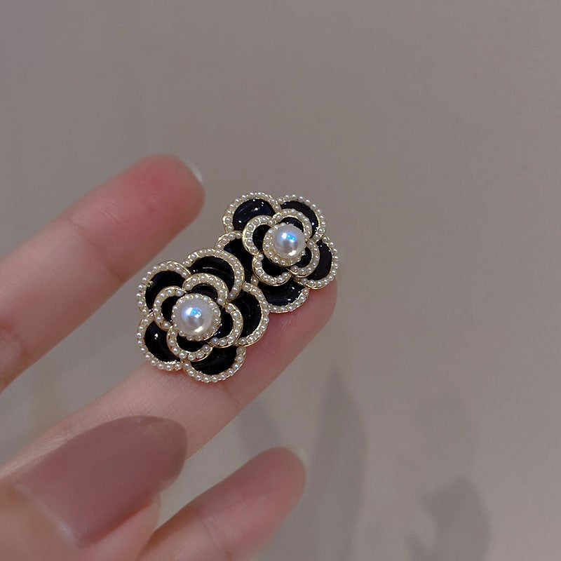 Women's Sier Needle Pearl Round Niche Elegant Earrings