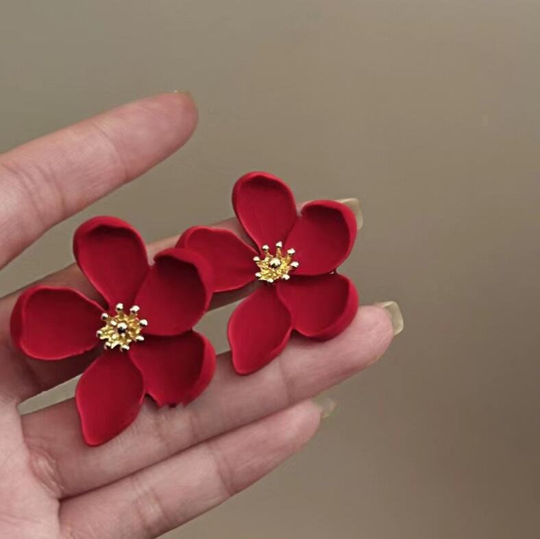 Flower Exaggerated Light Luxury High-grade Design Fairy Rings
