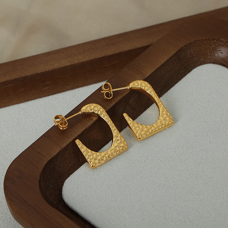 Fashionable Temperament Elegant Accessories Three-dimensional Radian Design Sense Earrings