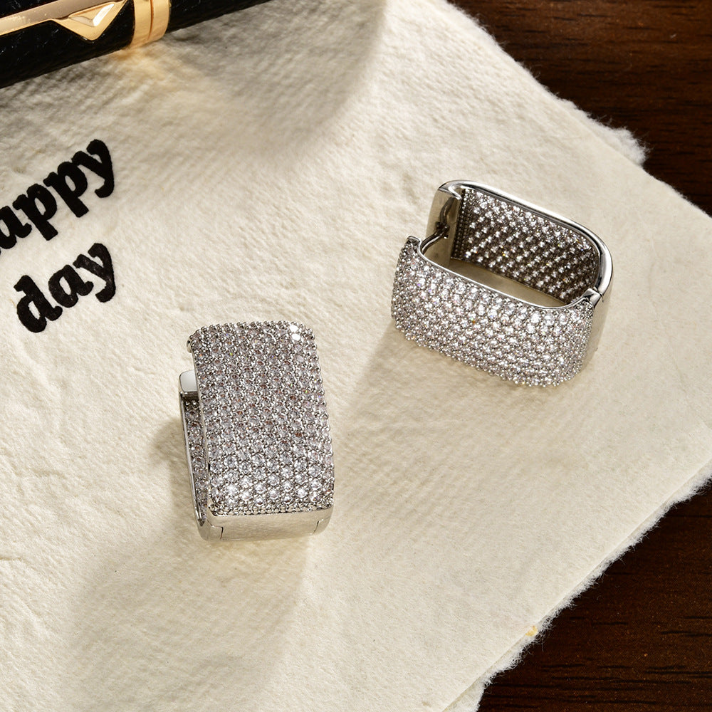 Luxury High-grade Wide Face Inlaid Zirconium Earrings