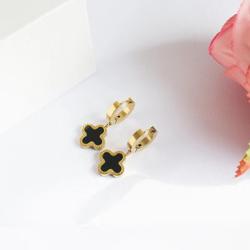 Gold Titanium Steel Short Clip Lucky Four-leaf Clover Rings