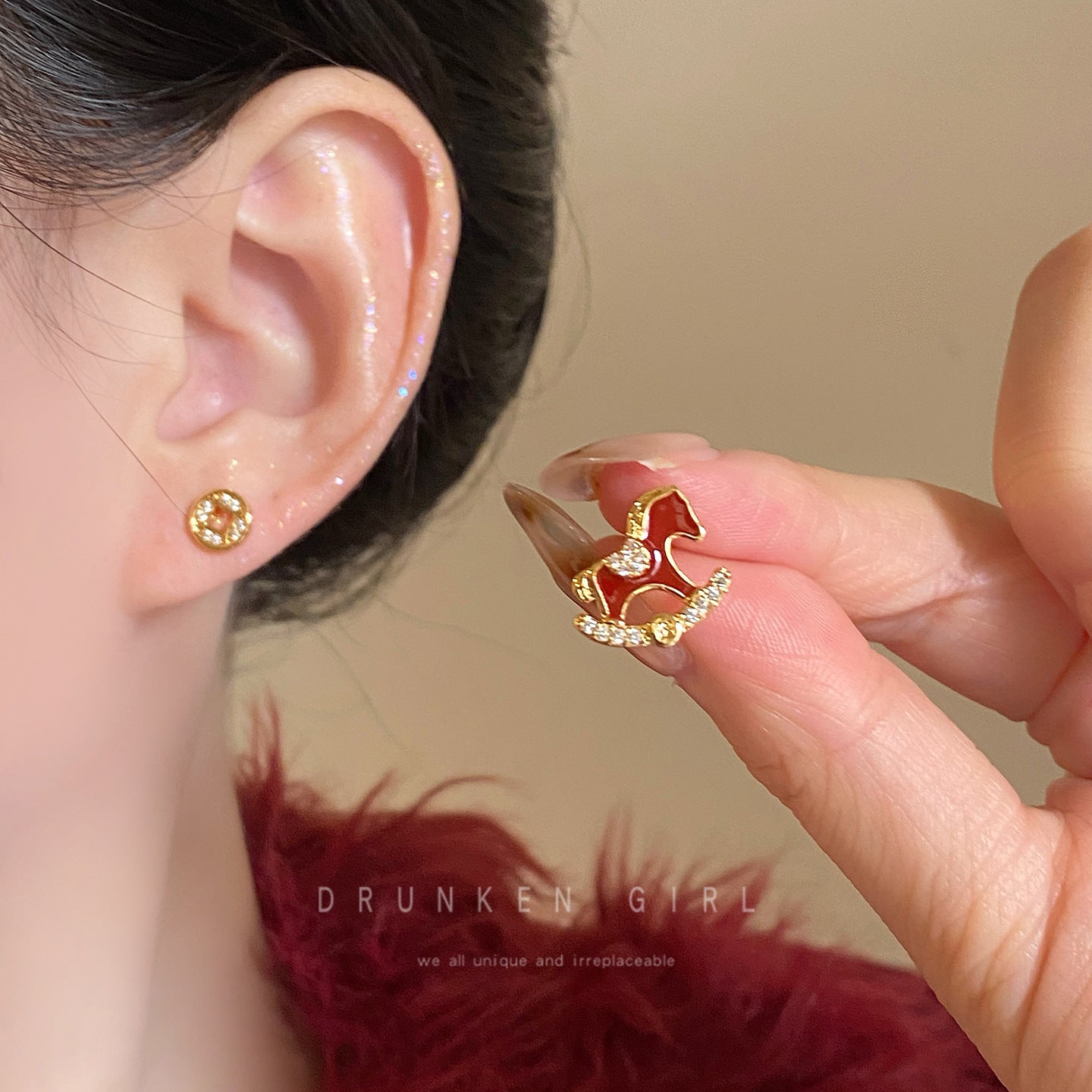 Women's Immediately Rich Zodiac Pony Light Luxury High-grade Red Heart Clavicle Rings