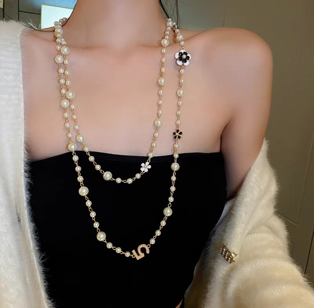 Long Light Luxury High-grade Sweater Chain Necklaces