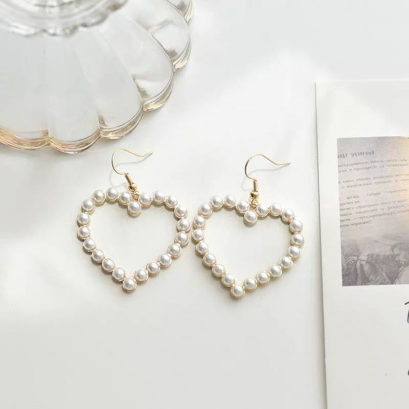 Trendy Female Exaggerated Temperamental Light Luxury Earrings