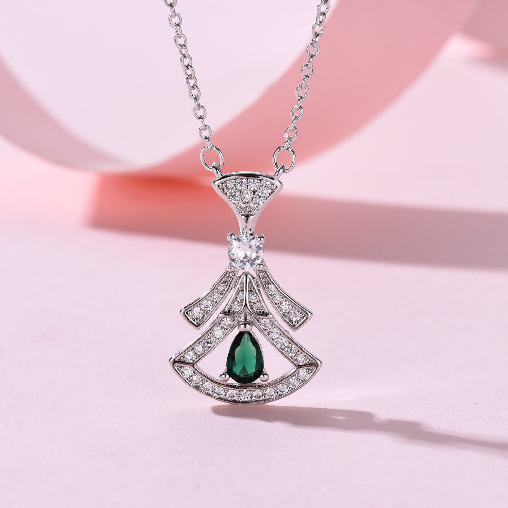 Women's Bao J High Quality V Gold Necklaces