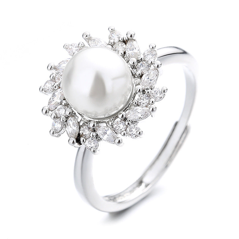 Women's Pearl Fashionable Elegant Round High-grade Light Rings