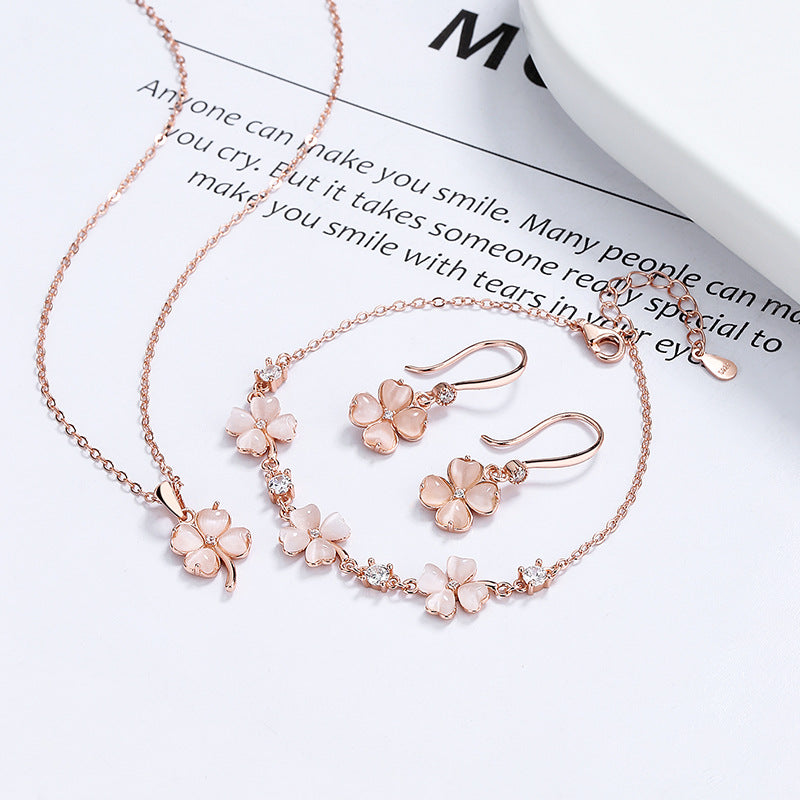 Women's Clover Ear Hook Simple Style Fashionable Earrings