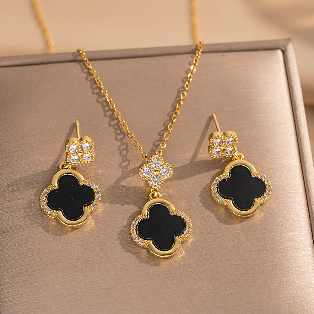 Steel Clover Suite Light Luxury Graceful Necklaces