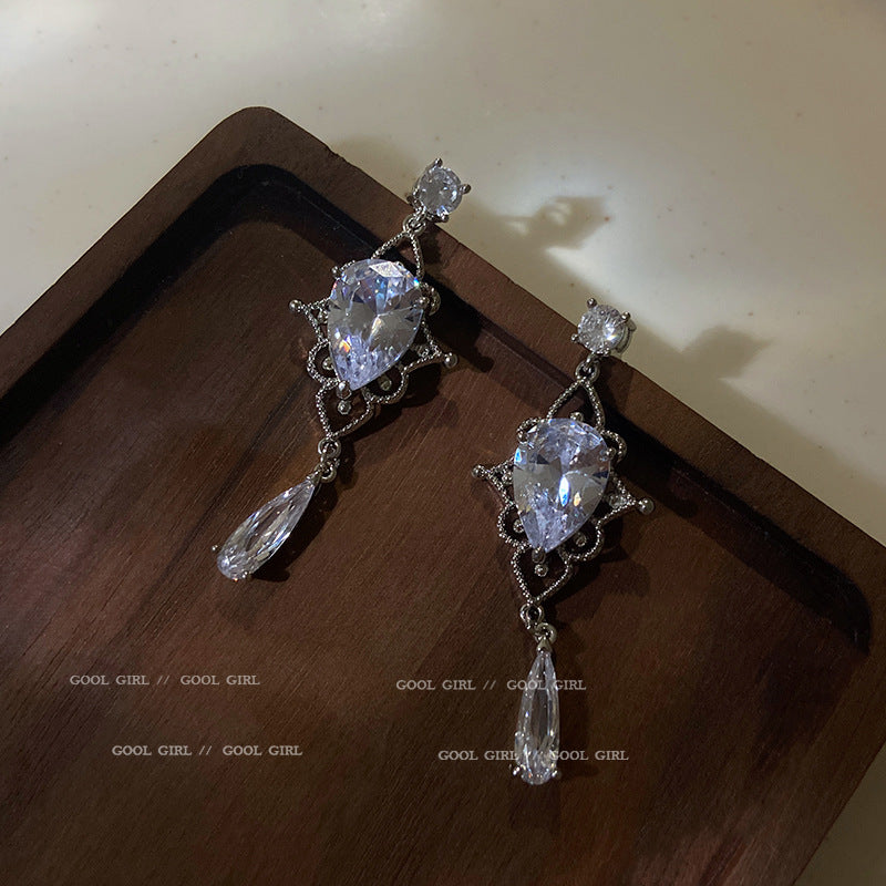 Women's Needle Water Drop Zircon Design Super Earrings
