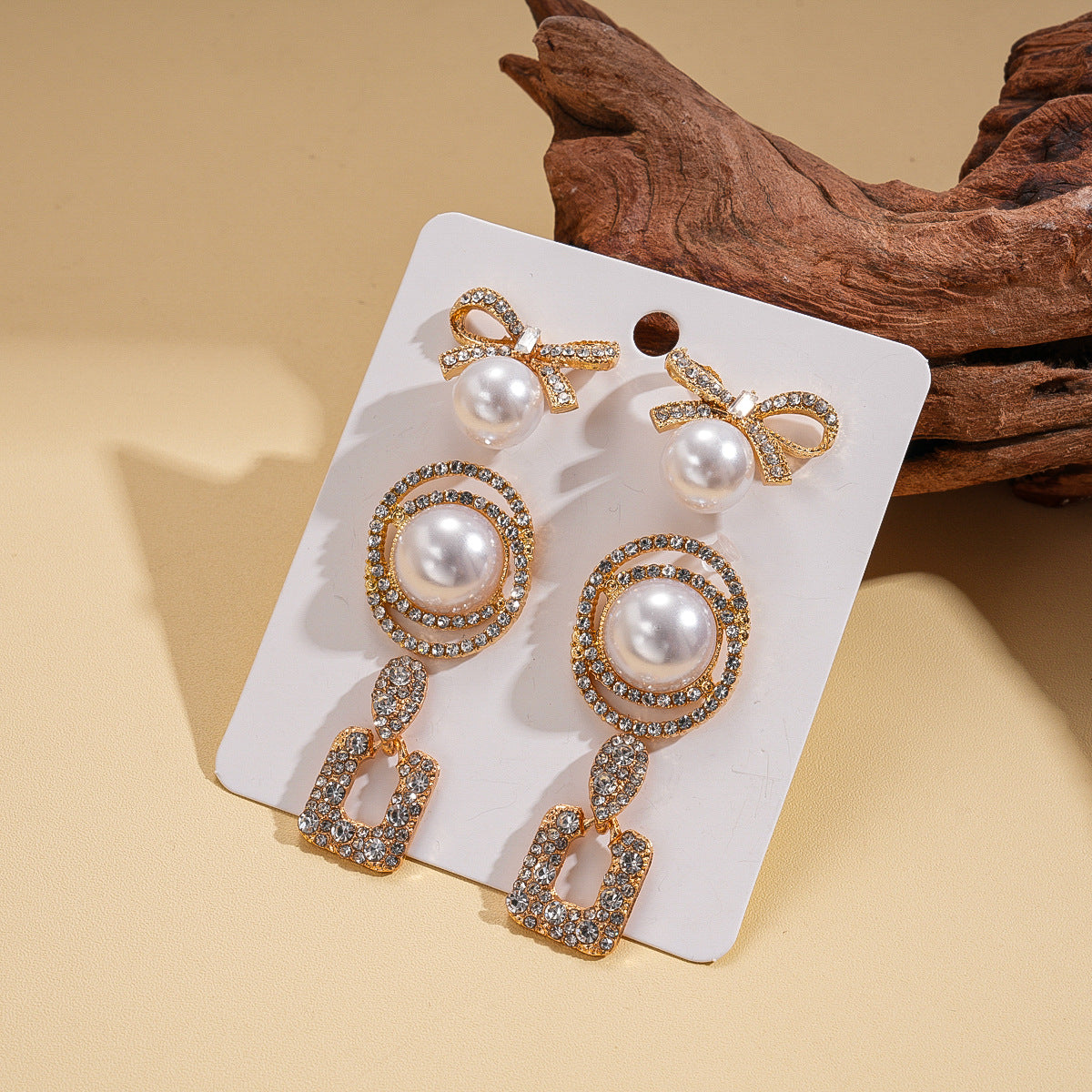 Women's Round Flower Pearl Light Luxury High-grade Earings Earrings