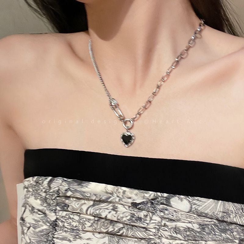 Winding Gem Combination Butterfly Pearl Stitching Niche Design Necklace