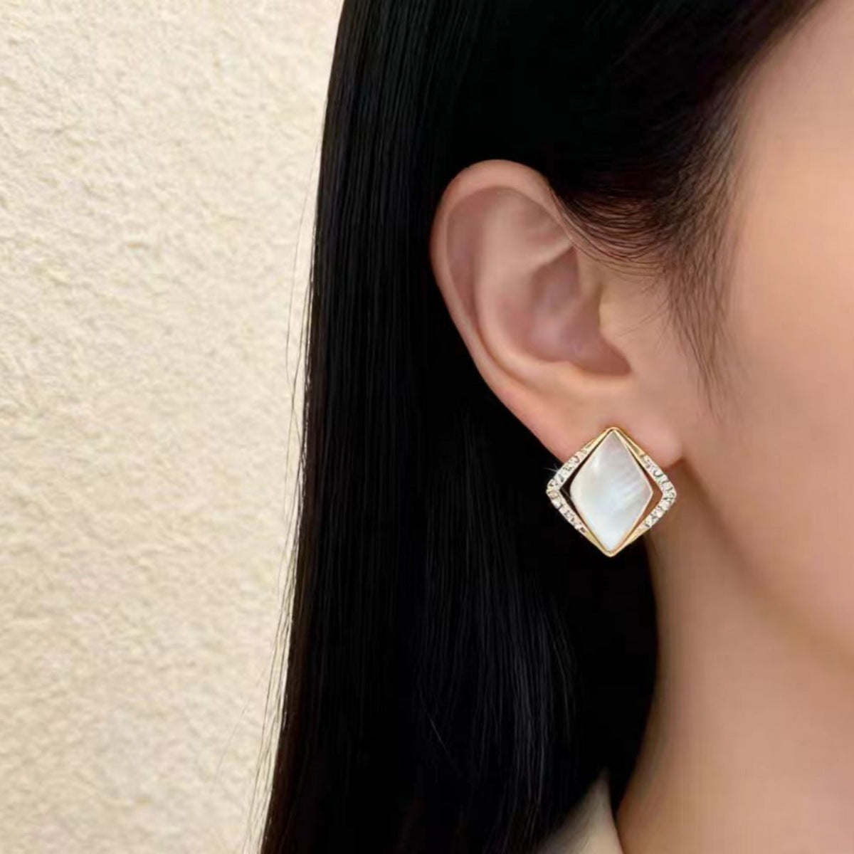 Delicate Black Auricular Needle Frosty Style Clear Design Advanced Sense Stud Earrings