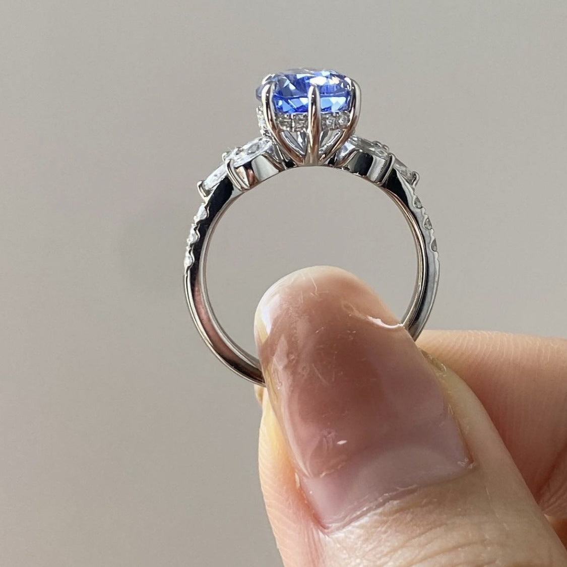 Women's Graceful Sapphire Artificial Zircon Engagement Rings