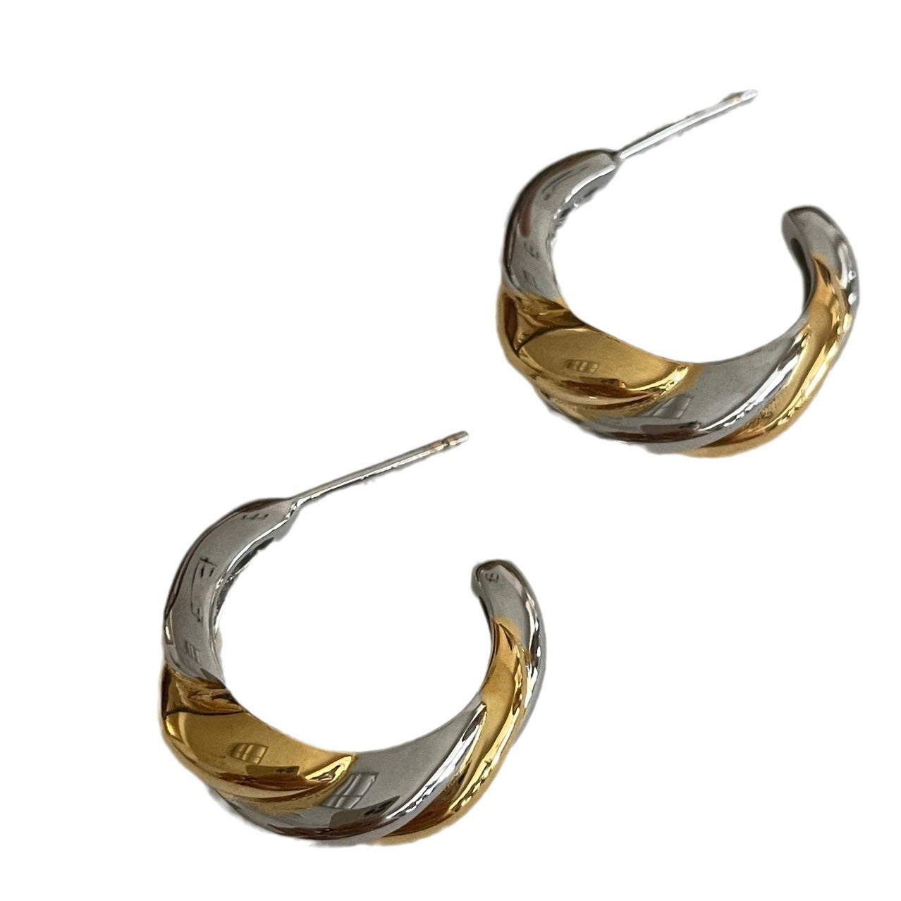 French Style Two-color Twist Half Round Color Separation Commuter Earrings