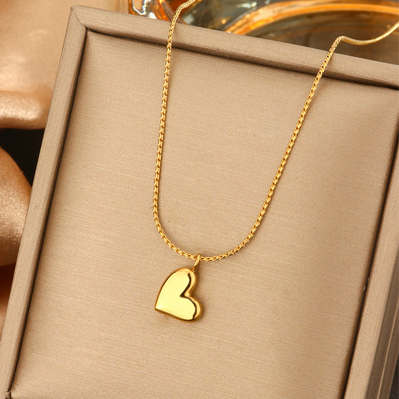 Fresh Titanium Steel Short Pearl High-grade Necklaces