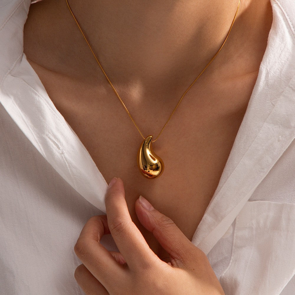 Classic Elegant Glossy Pepper Personalized Exaggerated Necklace