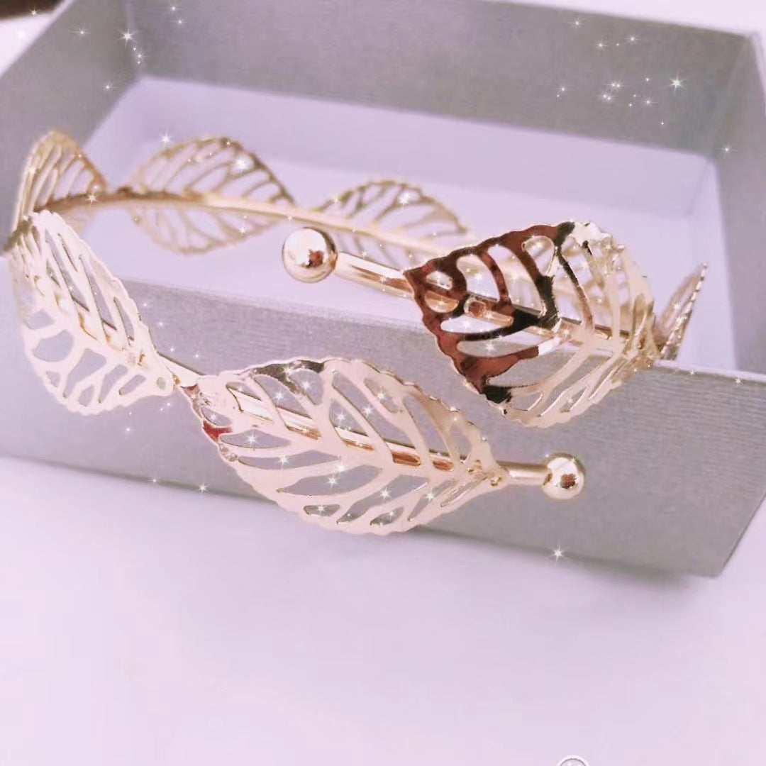 Fashion Armband Leaves Metal Arm Vintage Punk Sweet Bracelet