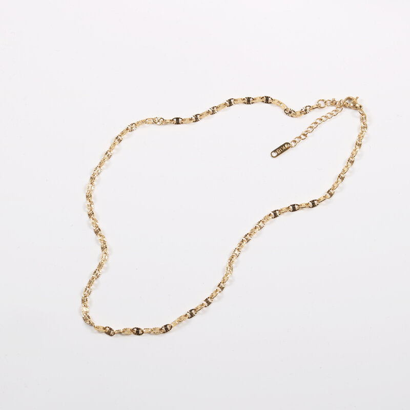 Lace Pattern Titanium Steel Gold Plating Necklaces