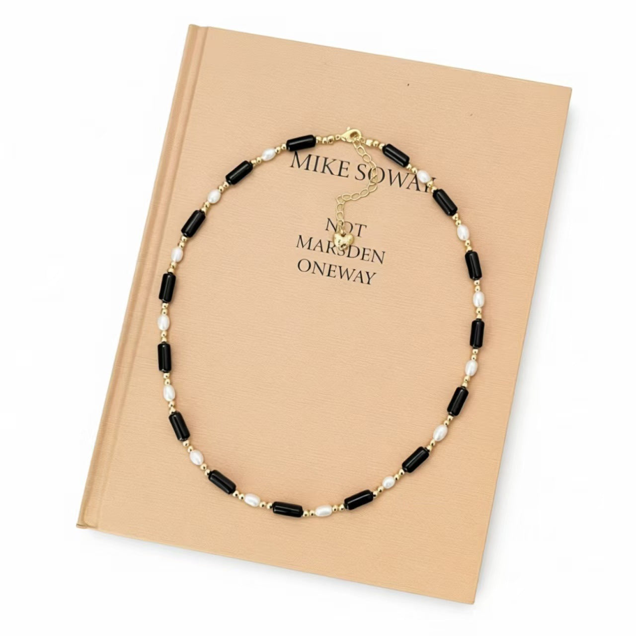 Women's Grain Imitation Pearl Long Black Crystal Light Luxury Cold Style Necklace