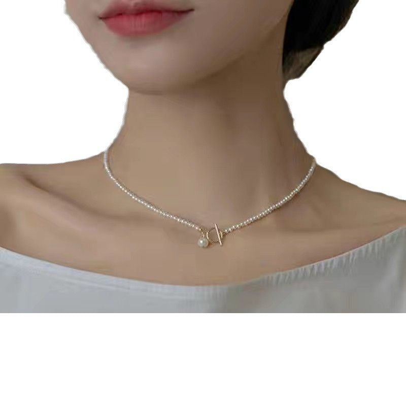 Buckle Female Niche High-grade Glass Short Necklace