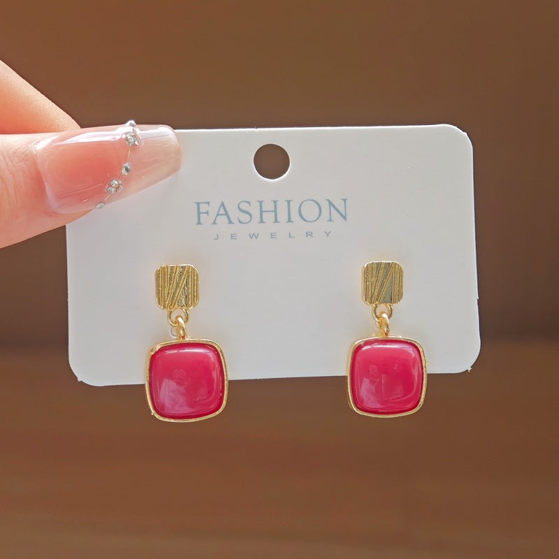 Women's Retro Style Red Fashionable Elegant High-grade Light Earrings