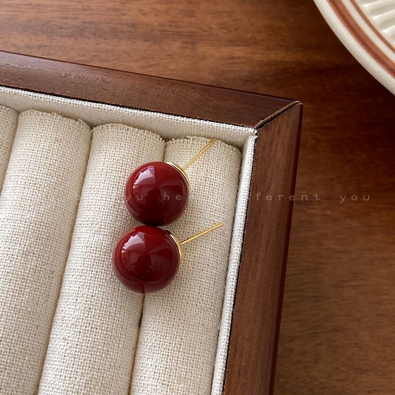 Red Candy Pearl Female Niche Design Rings